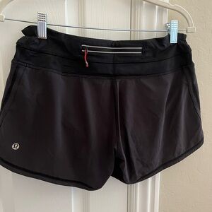 Lululemon Athletica Women’s Running Shorts Sz 6